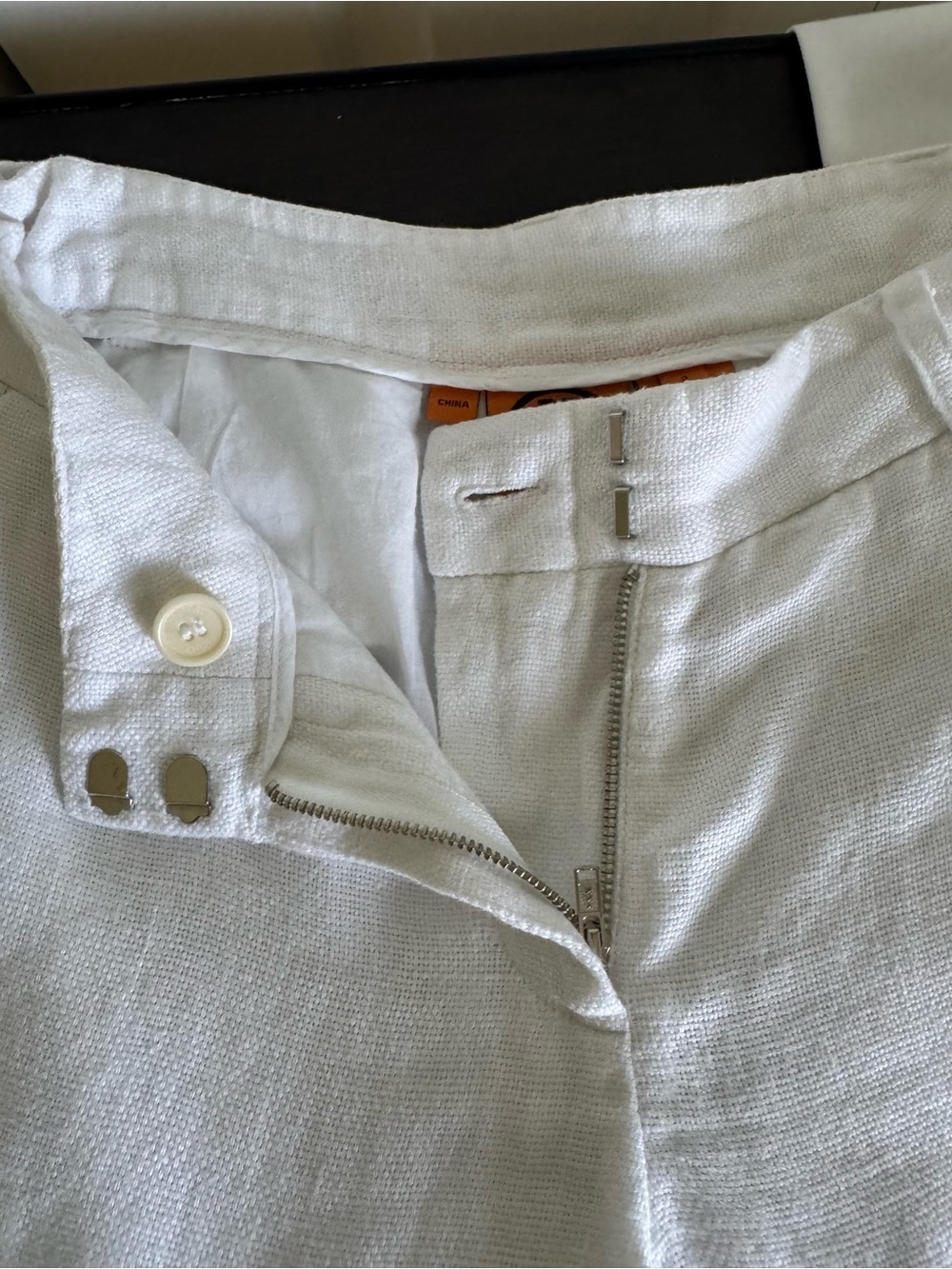 Tory Burch White Linen Cropped Wide-Leg Pants | Size 2 - Picture 4 of 9